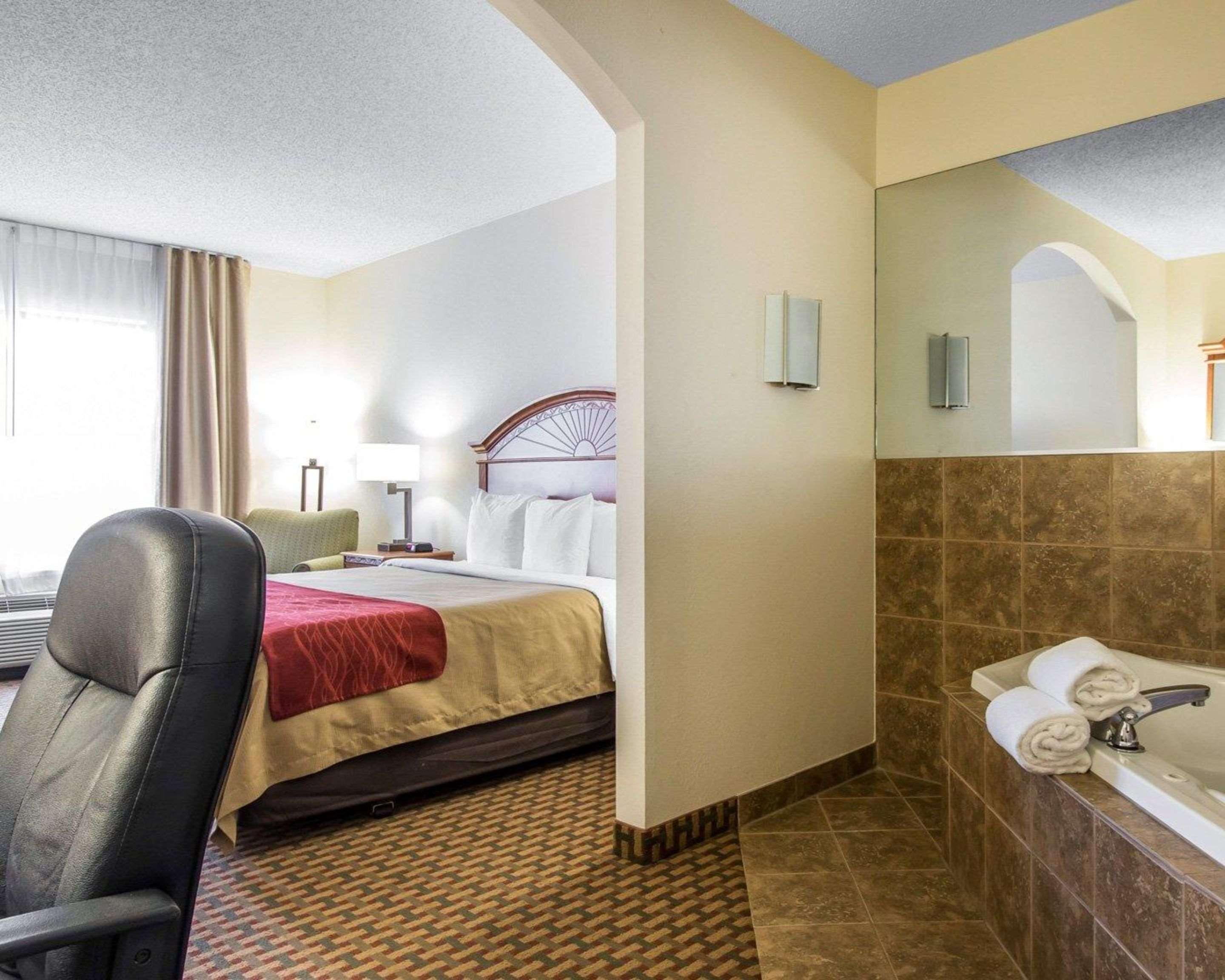 Garner Hotel Oklahoma City - Quail Springs By Ihg Exterior foto
